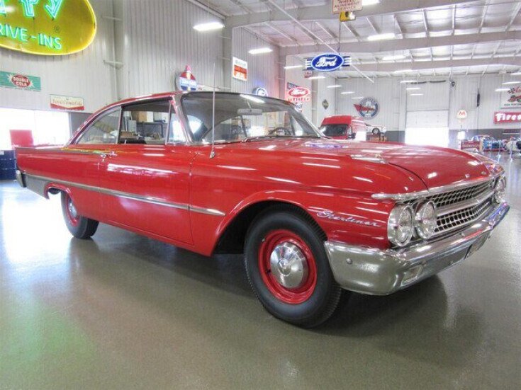 Photo for 1961 Ford Galaxie